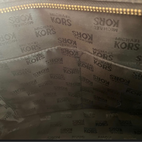 Like NEW Michael Kors Bag - Picture 5 of 5